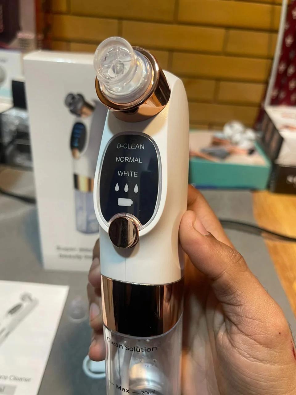 Rechargeable Bubble Facial Cleansing Device – Deep Refreshing Pore Care & Vacuum Cleaner
